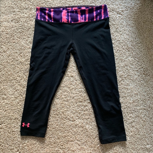 Under Armour Other - 🎉2 for $25🎉 Under Armour heat gear Capri size SM